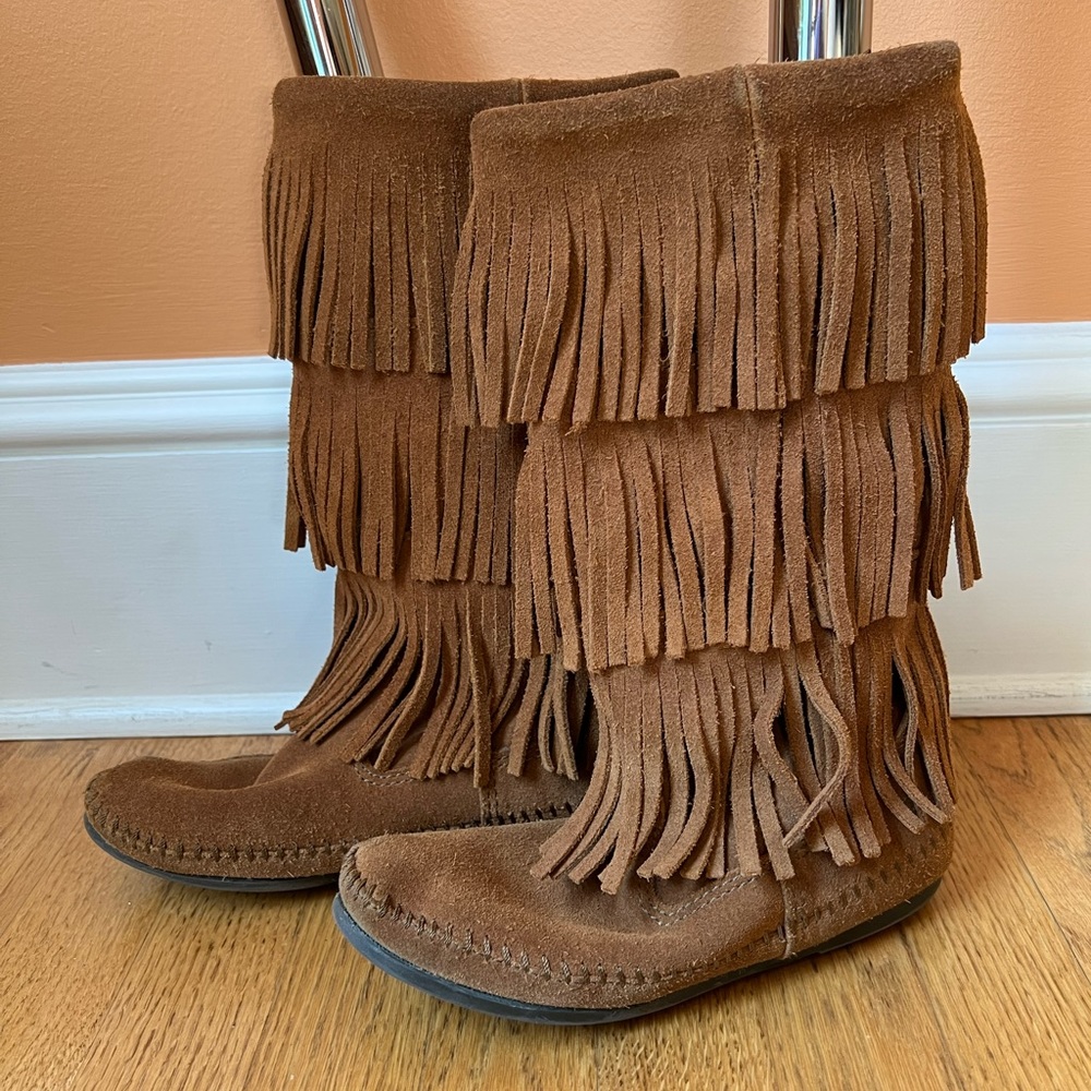 Minnetonka Brown Suede 3 layer fringe boots